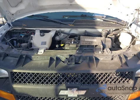 2017 Chevrolet Express 2500 Work Van из США, поврежденный, VIN 1GCWGAFF8H1183886